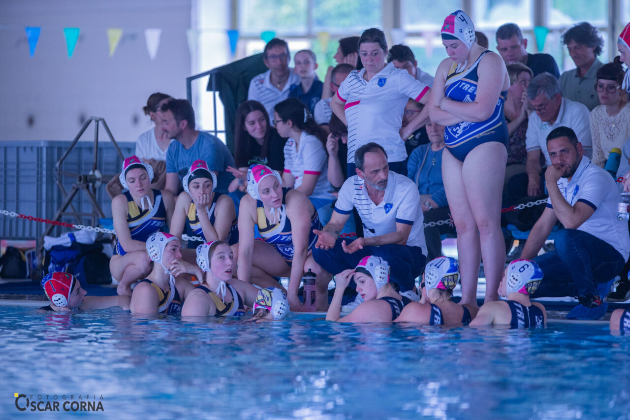 Pallanuoto Treviglio, bravi tutti e tutte!